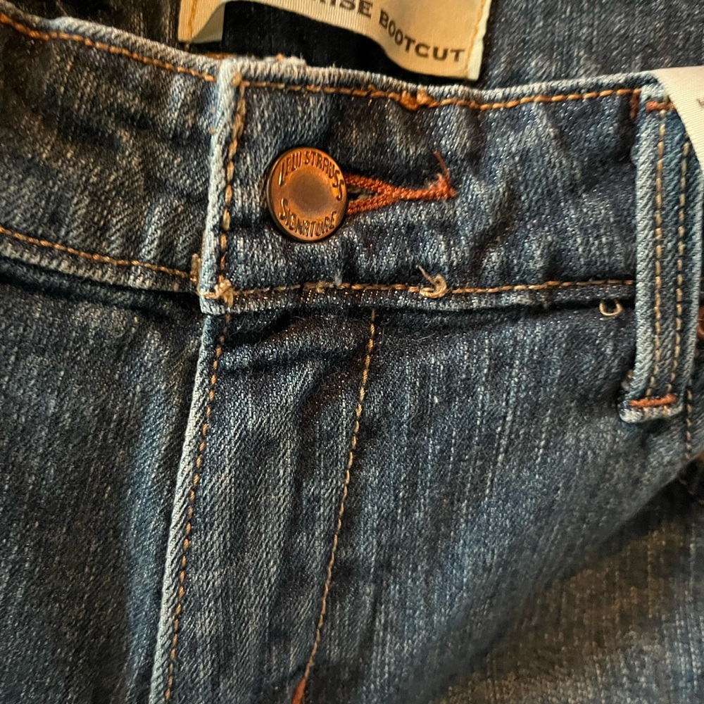 Levi Strauss jeans - Picture 2 of 5
